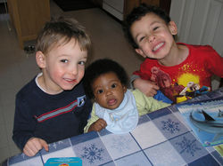 /images/three_kiddos_250x187.jpg